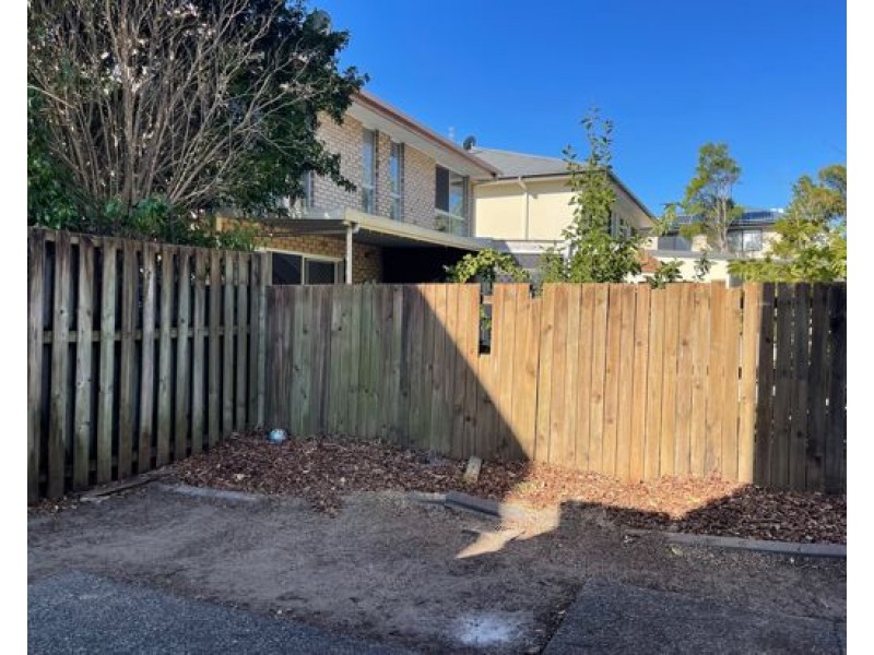 3/38 Robert Street, Labrador QLD 4215