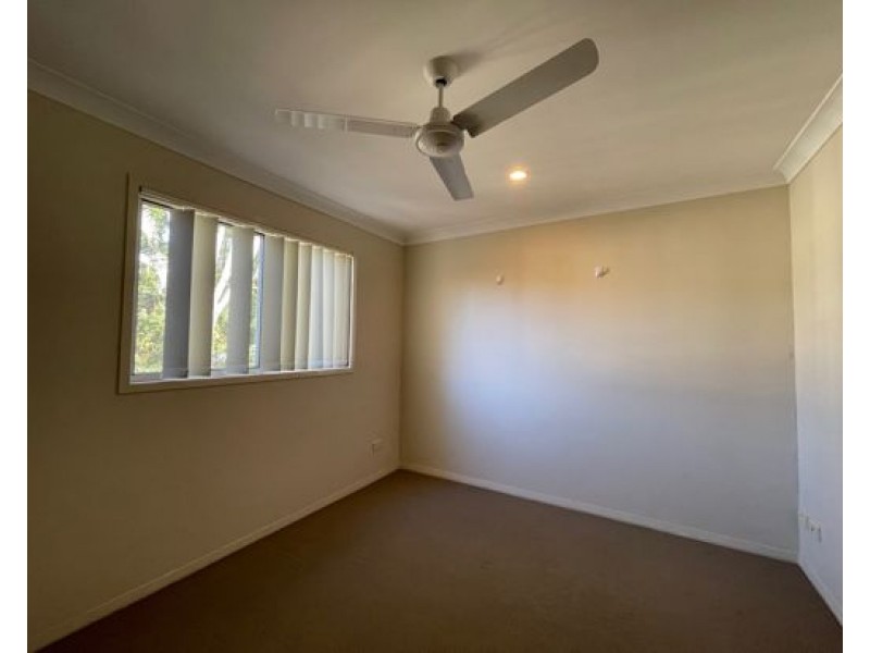 3/38 Robert Street, Labrador QLD 4215