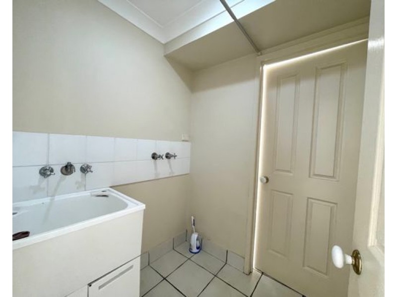 3/38 Robert Street, Labrador QLD 4215