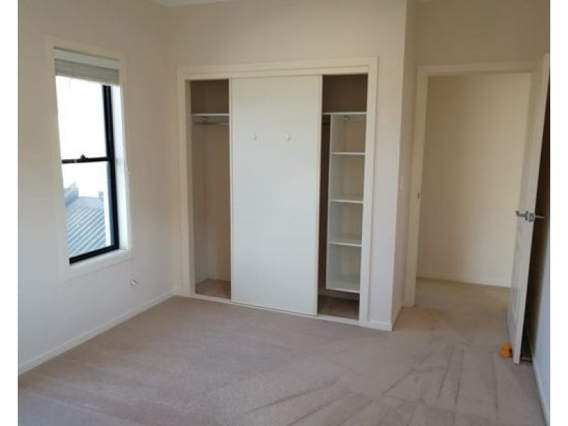 7 Jurien Crescent, Varsity Lakes QLD 4227