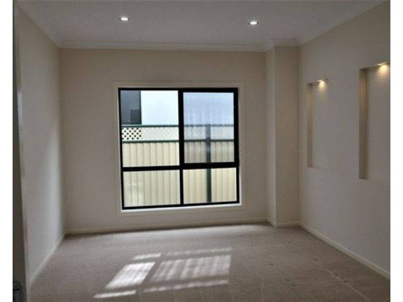 7 Jurien Crescent, Varsity Lakes QLD 4227