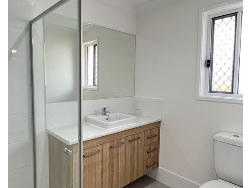 33A Federation Drive, Loganlea QLD 4131