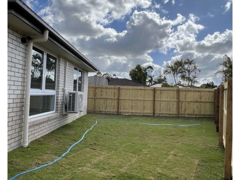 33A Federation Drive, Loganlea QLD 4131