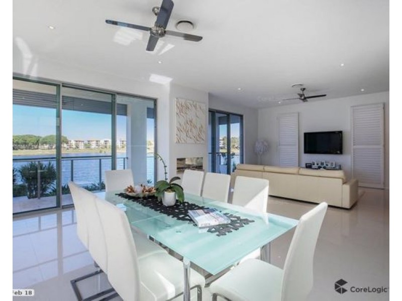 6078 Lugano Drive, Hope Island QLD 4212