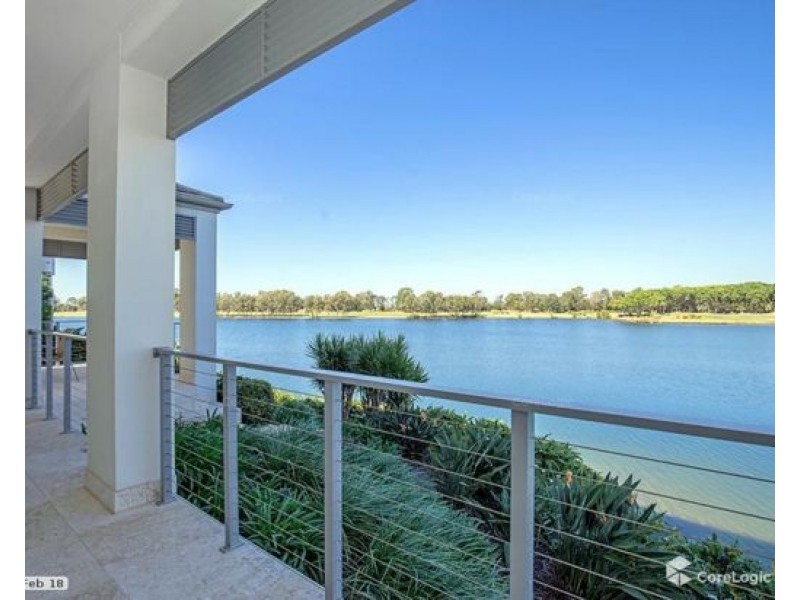 6078 Lugano Drive, Hope Island QLD 4212