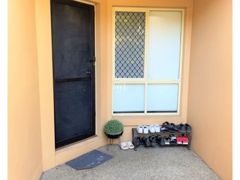 62 COORA ST, Wishart QLD 4122