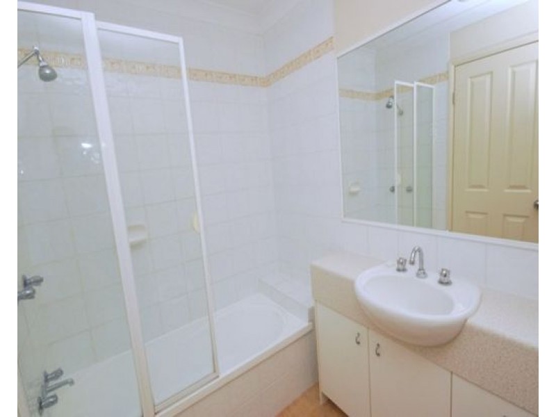 62 COORA ST, Wishart QLD 4122