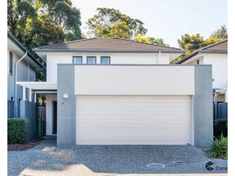 26/2 Jefferson Court, Upper Coomera QLD 4209