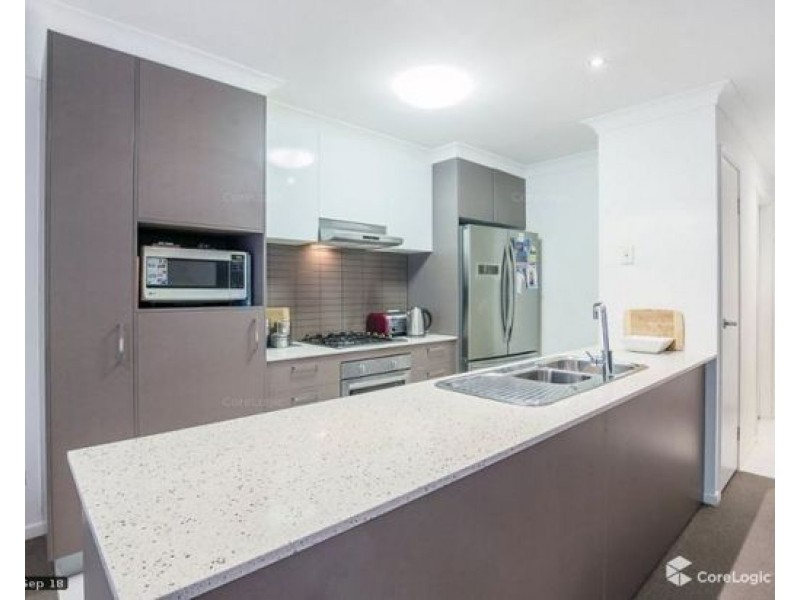 26/2 Jefferson Court, Upper Coomera QLD 4209