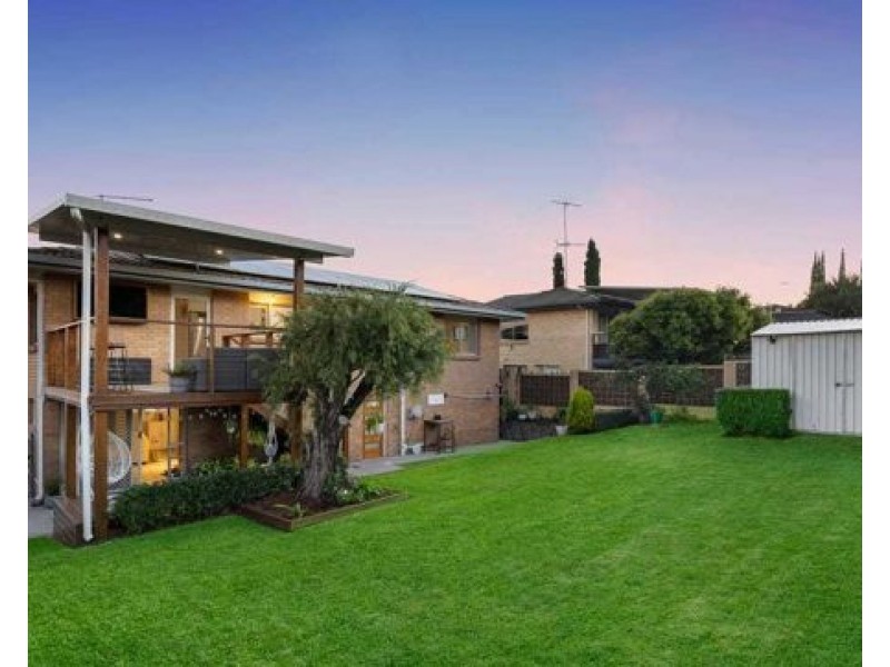 11 Colington Street, Mansfield QLD 4122