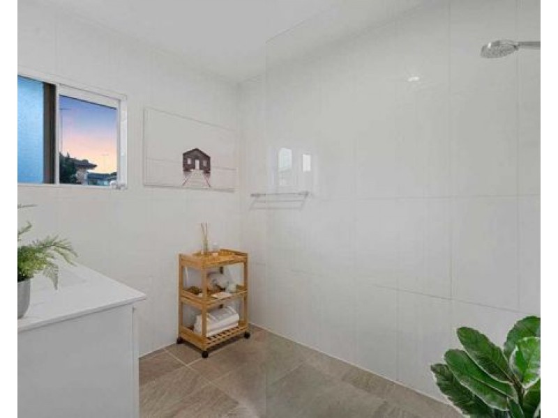 11 Colington Street, Mansfield QLD 4122