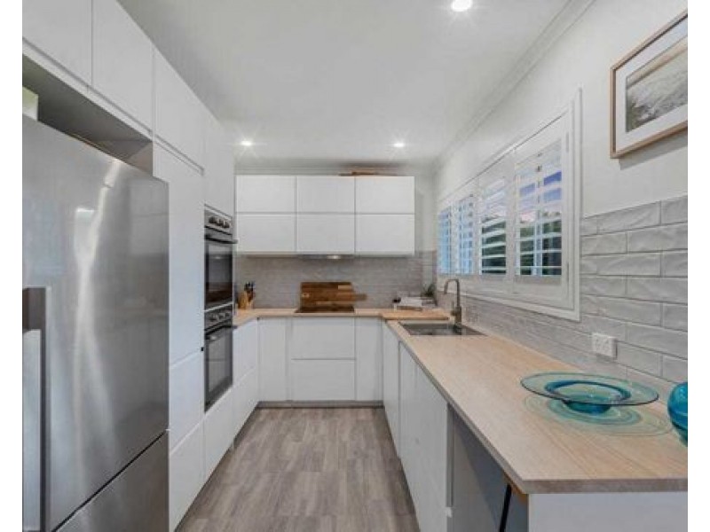 11 Colington Street, Mansfield QLD 4122