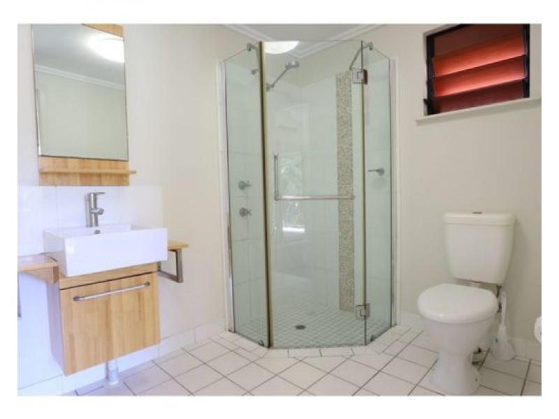 12 22-26 Clifton Road, Clifton Beach QLD 4879