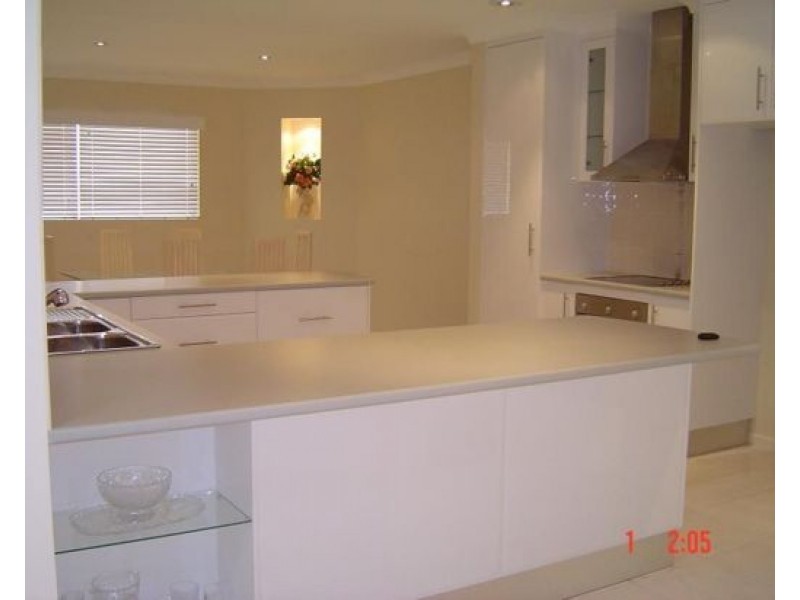 2 Endsleigh Street, Macgregor QLD 4109