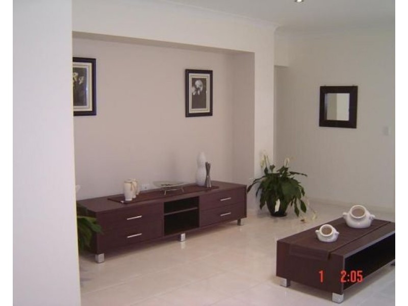 2 Endsleigh Street, Macgregor QLD 4109