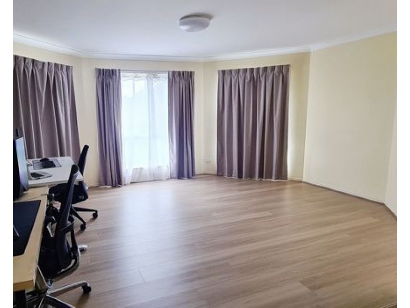 13 Lenton Place, Calamvale QLD 4116
