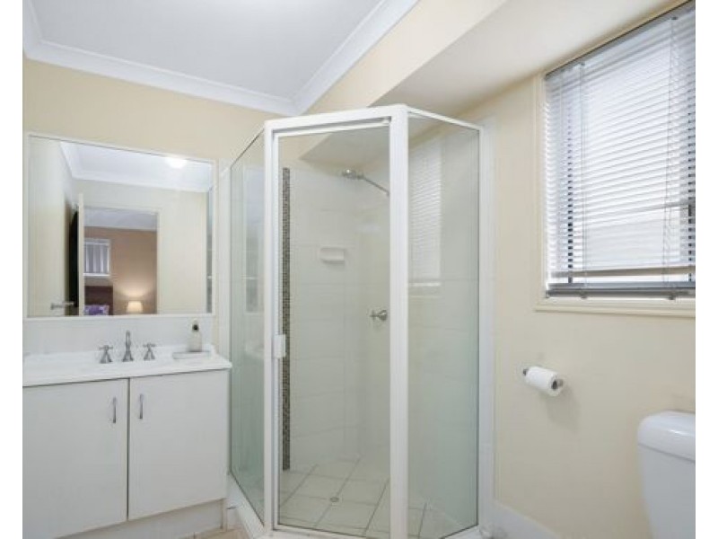 13 Lenton Place, Calamvale QLD 4116