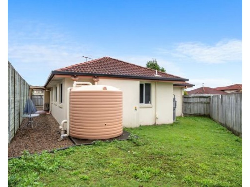 13 Lenton Place, Calamvale QLD 4116