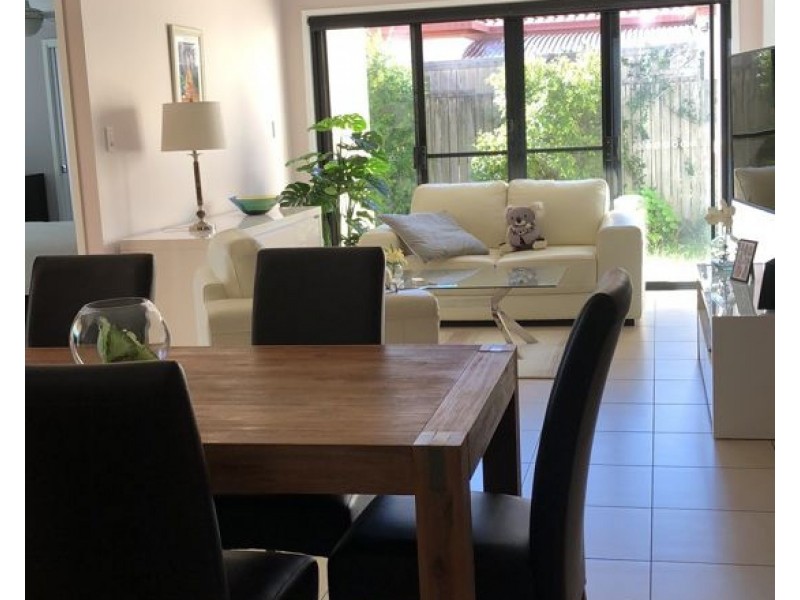 Unit 24 74 Plaza Street, Wynnum West QLD 4178