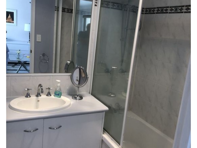 Unit 24 74 Plaza Street, Wynnum West QLD 4178