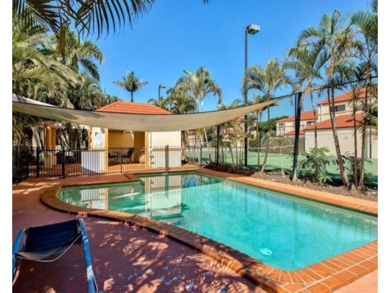 Unit 24 74 Plaza Street, Wynnum West QLD 4178