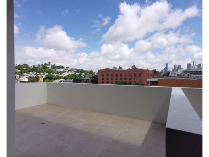 703 / 31 Wyandra Street, Teneriffe QLD 4005