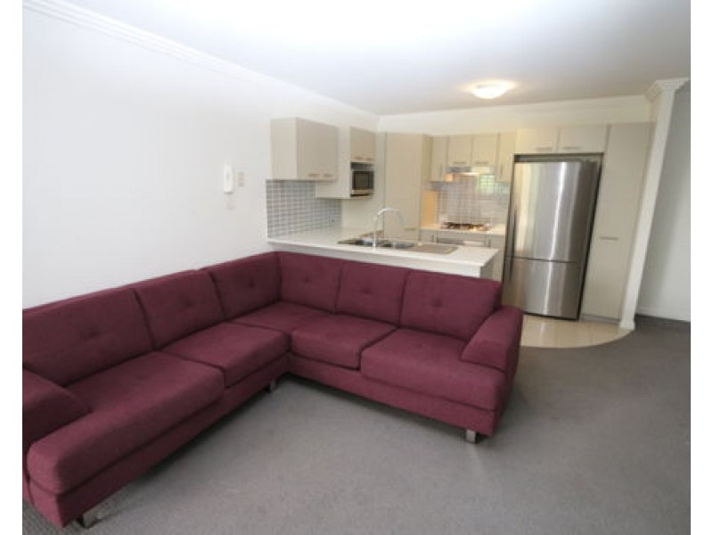 11H/392 Hamilton Road, Chermside QLD 4032