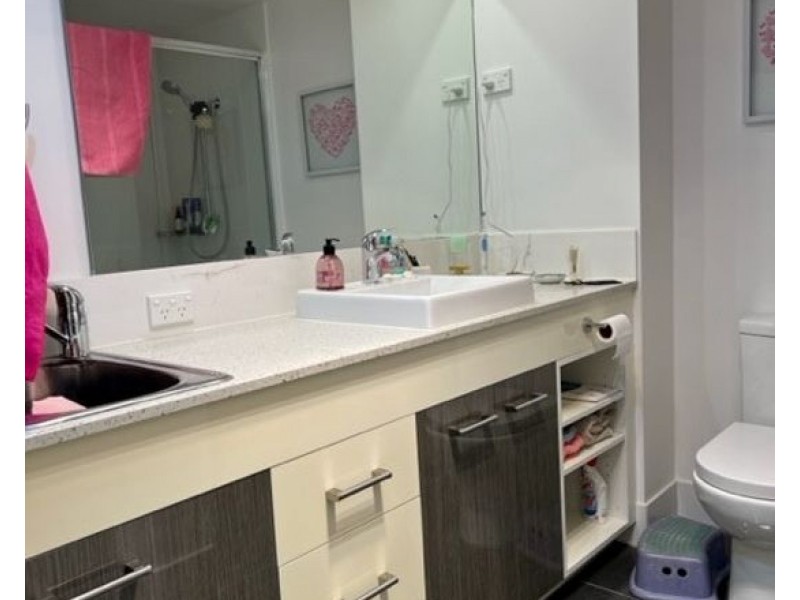 1 21 Mayhew Street, Sherwood QLD 4075