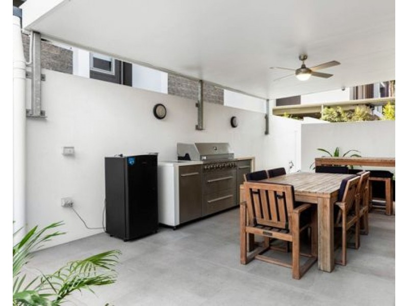 1 21 Mayhew Street, Sherwood QLD 4075