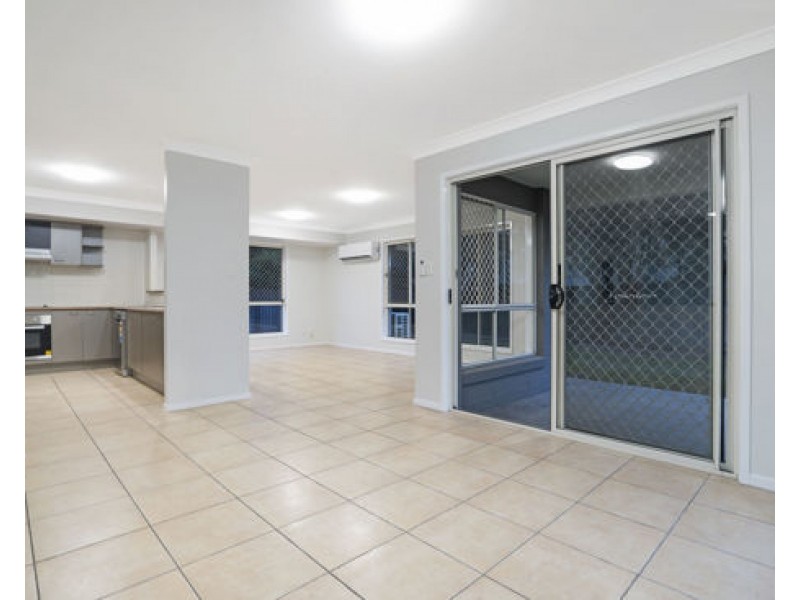 6 Mead Place, Calamvale QLD 4116