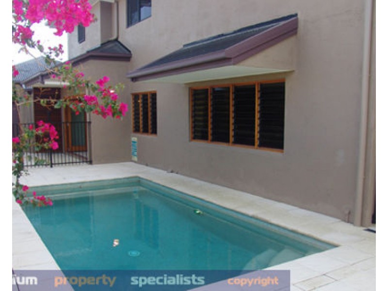 1/82 Cedar Road, Palm Cove QLD 4879