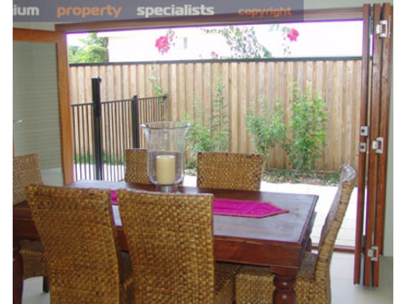 1/82 Cedar Road, Palm Cove QLD 4879