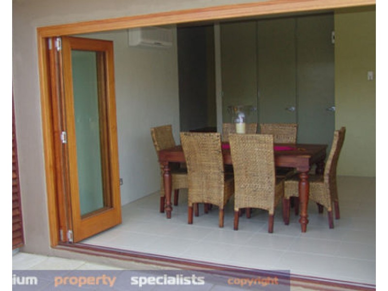 1/82 Cedar Road, Palm Cove QLD 4879