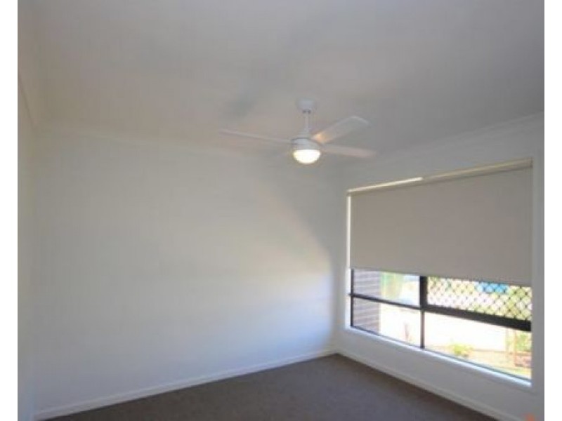 10 Como Way, Redbank QLD 4301