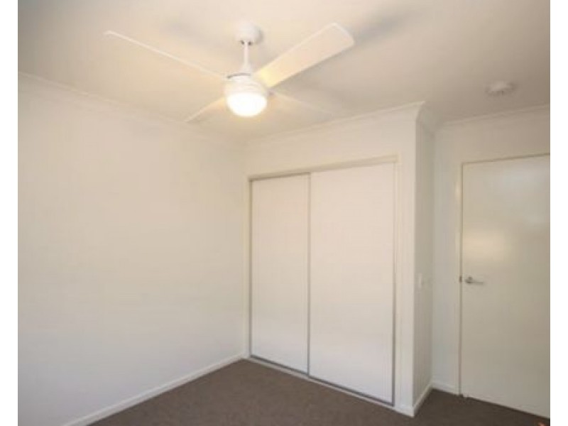 10 Como Way, Redbank QLD 4301