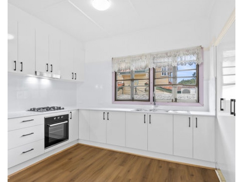 23 Roscoe Street, Holland Park QLD 4121