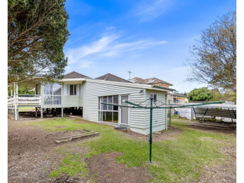 23 Roscoe Street, Holland Park QLD 4121