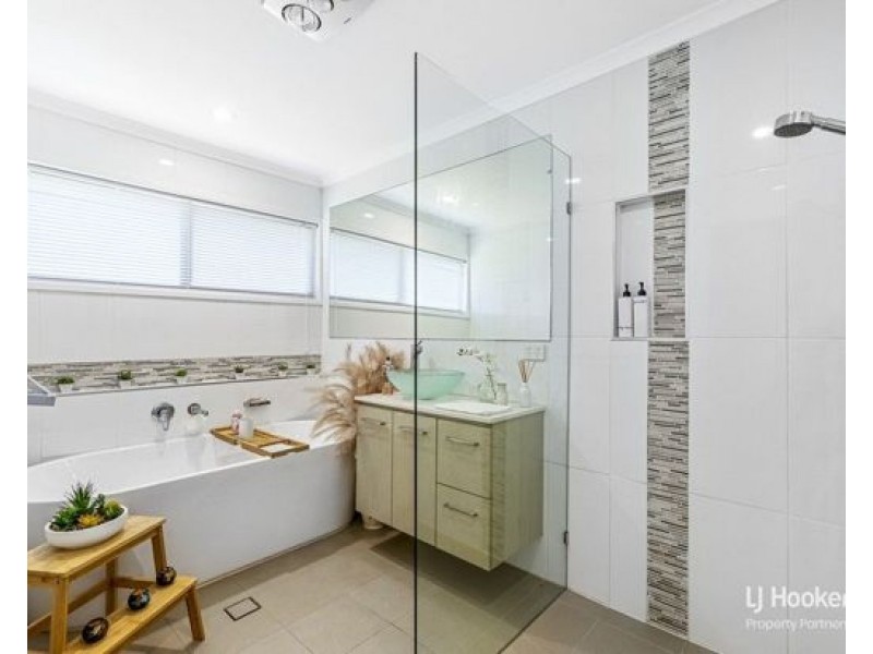 434 Warrigal Road, Eight Mile Plains QLD 4113