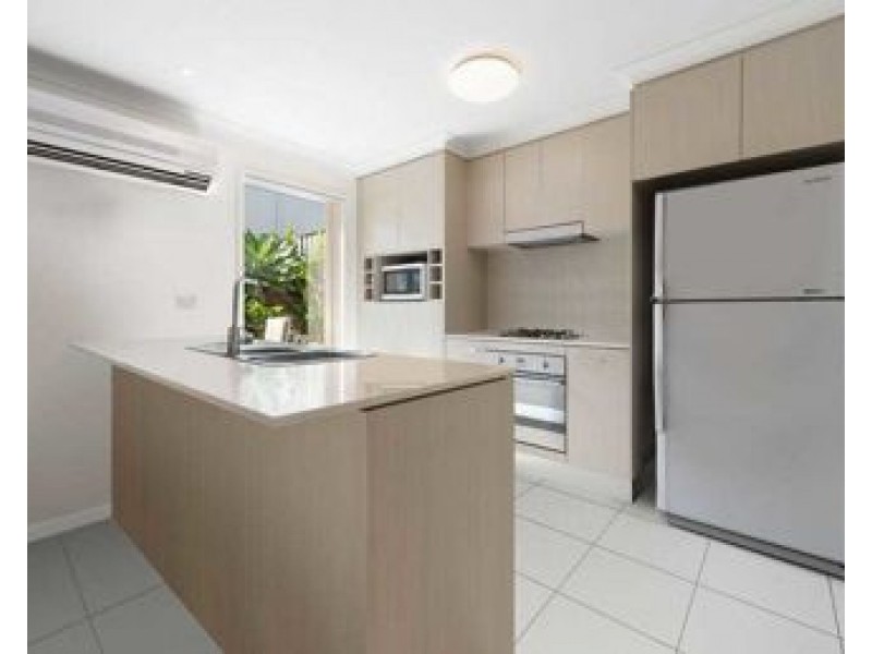 400/1 Belongil Street, Pacific Pines QLD 4211