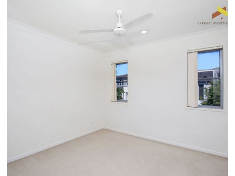 400/1 Belongil Street, Pacific Pines QLD 4211