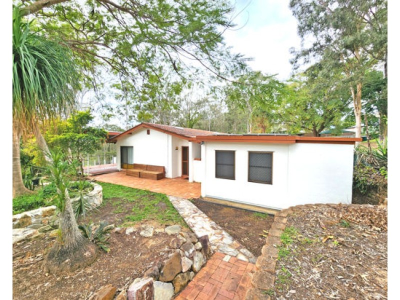 92-94 Fiona St, Bellbird Park QLD 4300