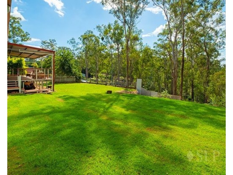 92-94 Fiona St, Bellbird Park QLD 4300