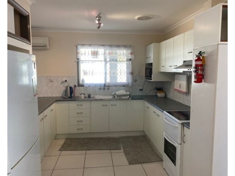 24 Aloomba Court, Redcliffe QLD 4020