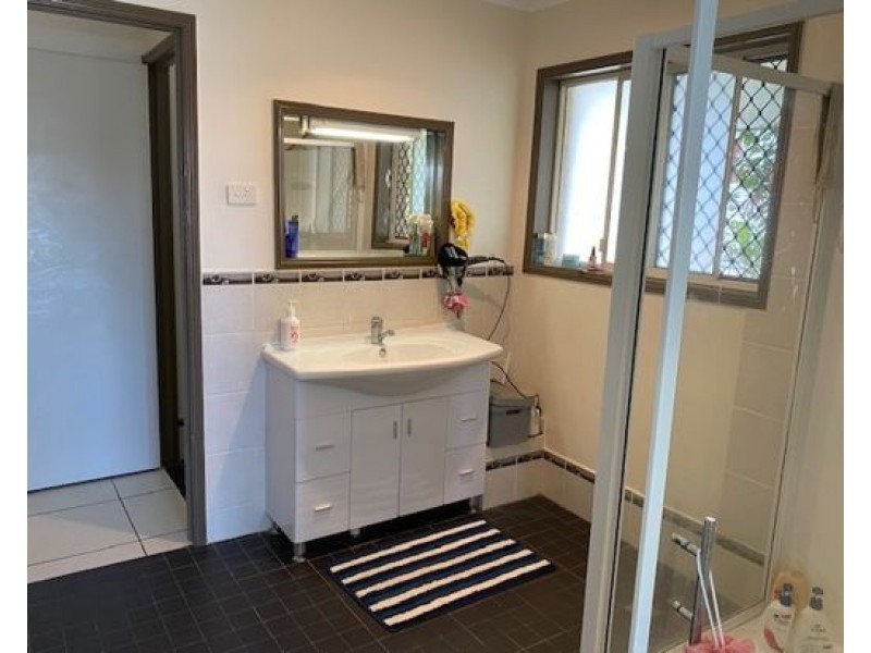 24 Aloomba Court, Redcliffe QLD 4020