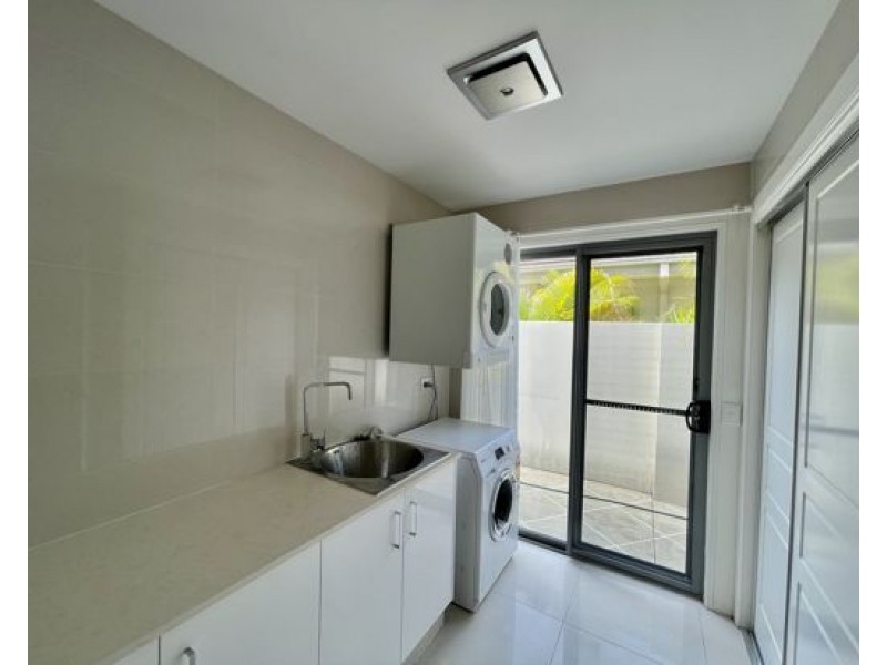 57 East Quay Drive, Biggera Waters QLD 4216