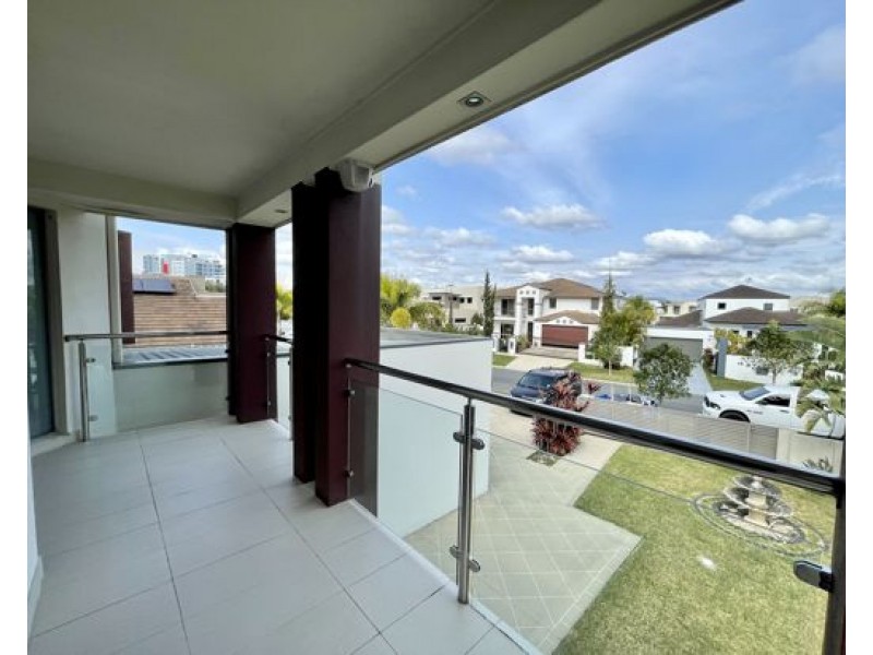 57 East Quay Drive, Biggera Waters QLD 4216