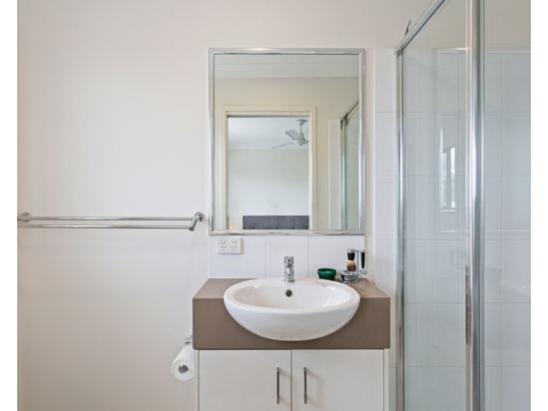 27/1 Emerald Place, Bridgeman Downs QLD 4035