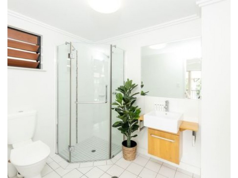 8 22-26 Clifton Road, Clifton Beach QLD 4879