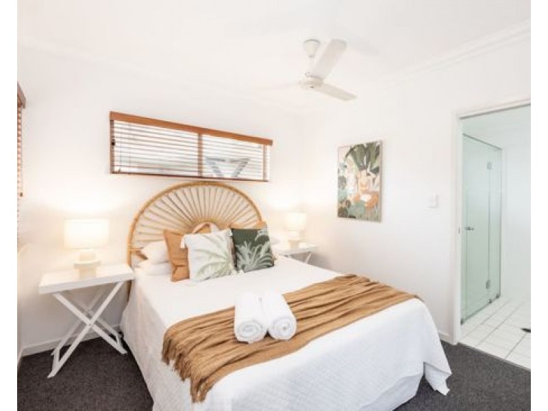 8 22-26 Clifton Road, Clifton Beach QLD 4879