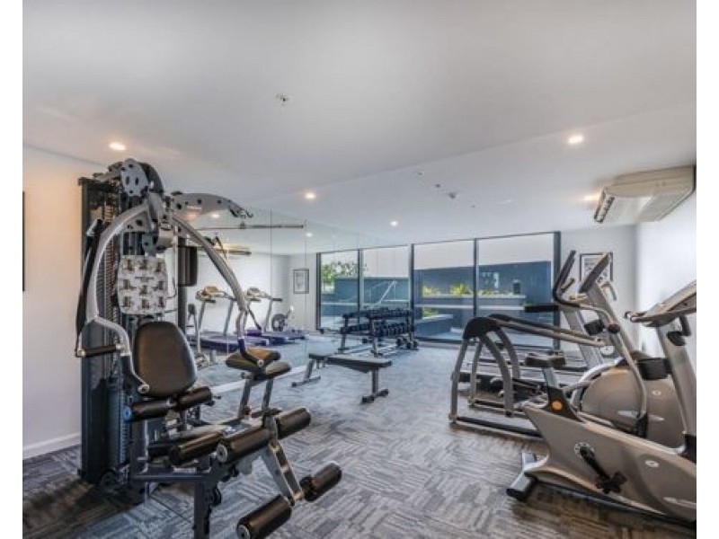 20603/300 Old Cleveland Road, Coorparoo QLD 4151